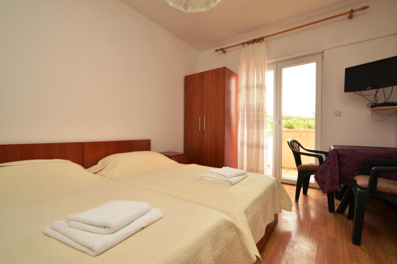 Apartments Dario Rovanjska Esterno foto
